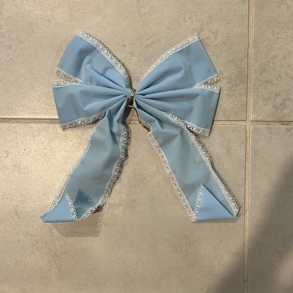 7 bows - Picture 2 of 5